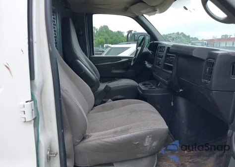 2011 Chevrolet Express 2500 Work Van from USA, damaged, VIN 1GCWGFCA4B1172655